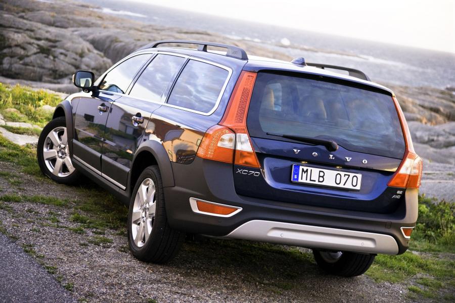  Volvo XC70 2010 года  (фото 48 из 58)